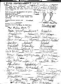 Berliner Unterschriftenaktion nach Ende der Tour 1996. Zum Vergr��ern klicken.